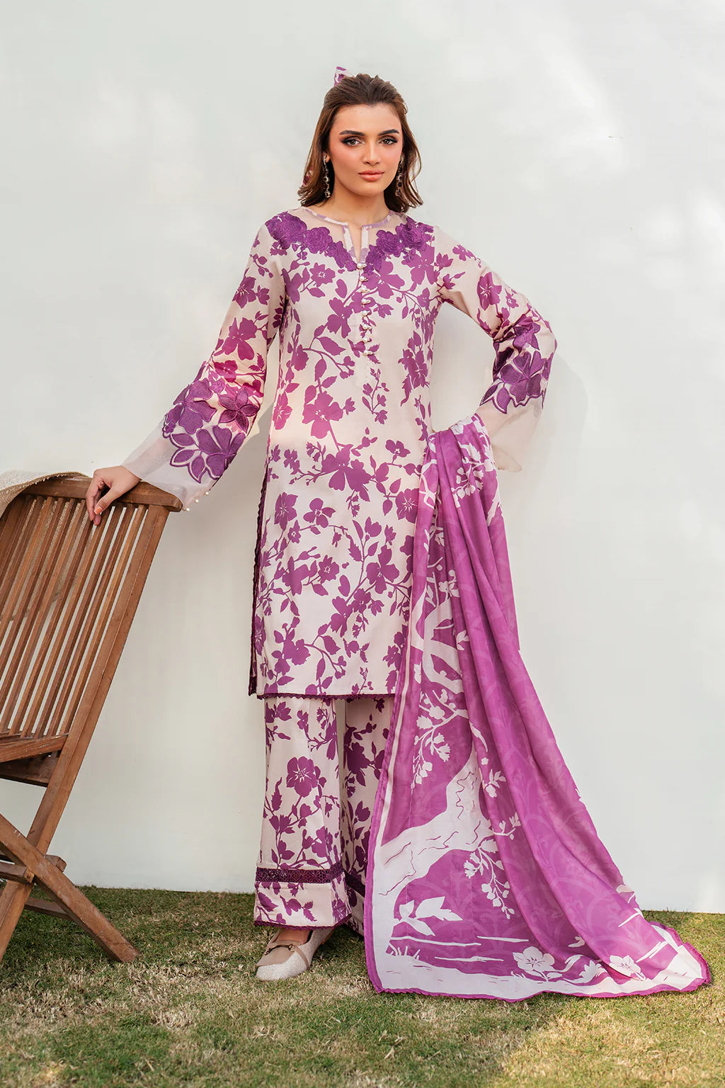 3-PC Unstitched Embroidered Lawn By I k | UE-376 Printed Lawn